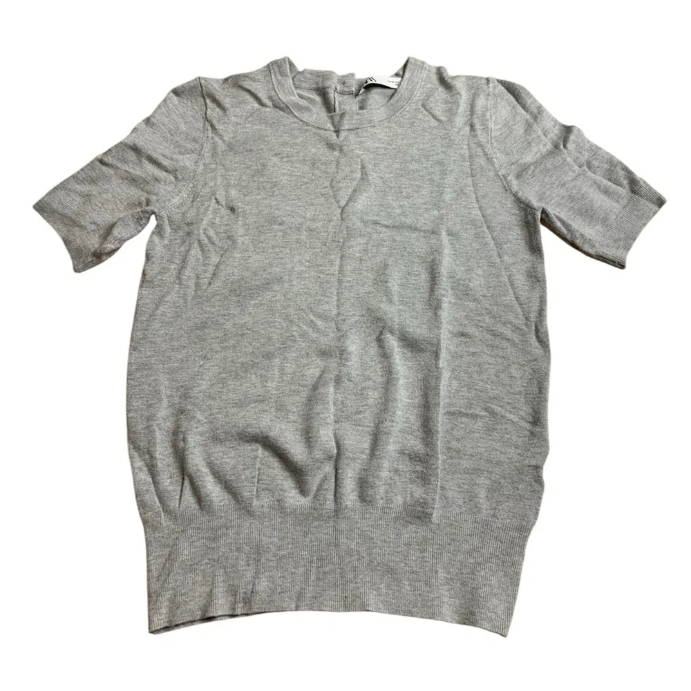 💜 Zara Gray Short Sleeve Knit Top Viscose Blend - Size Medium - Picture 1 of 7